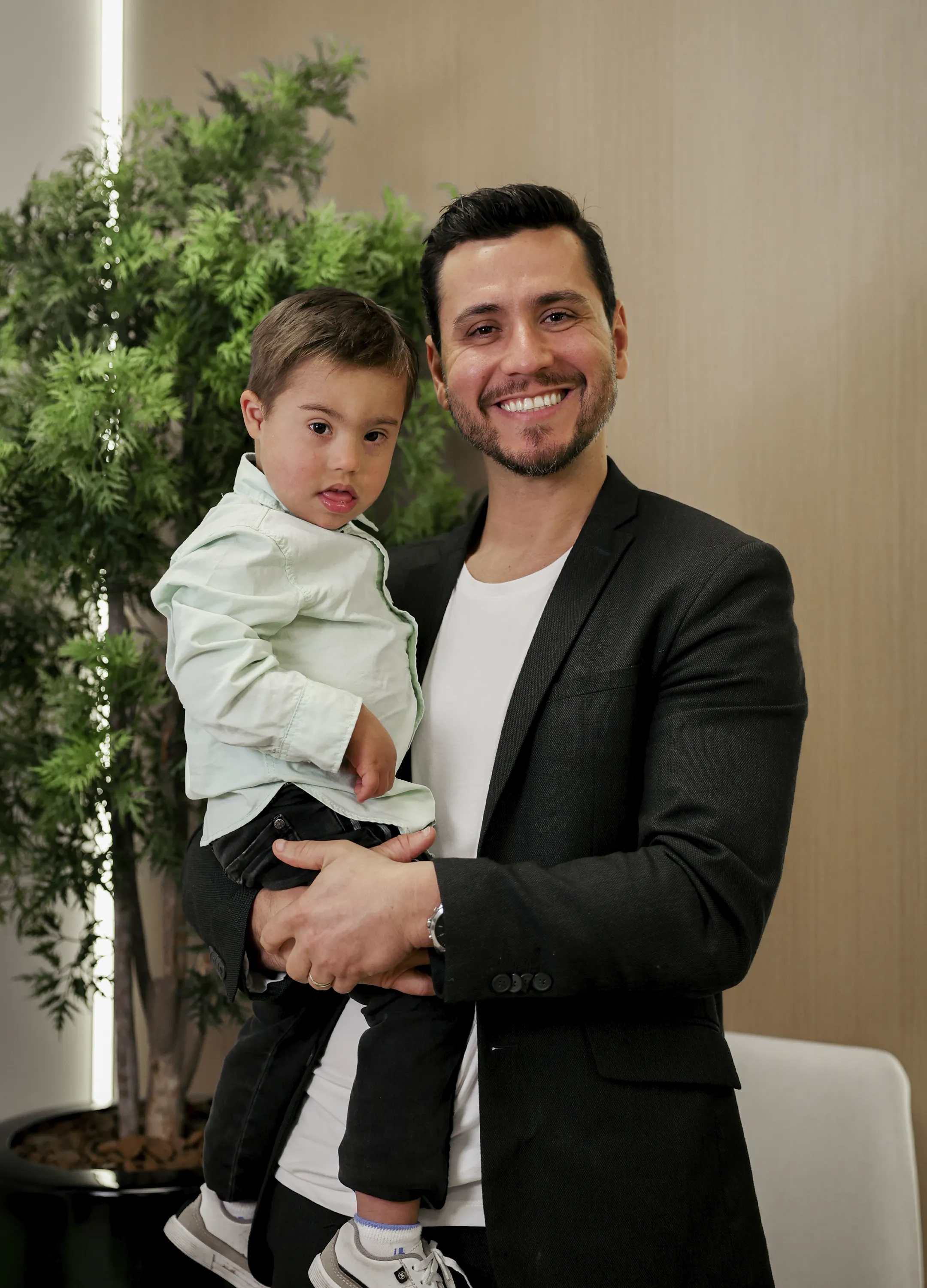 Dr. André Soares com o filho Salomão